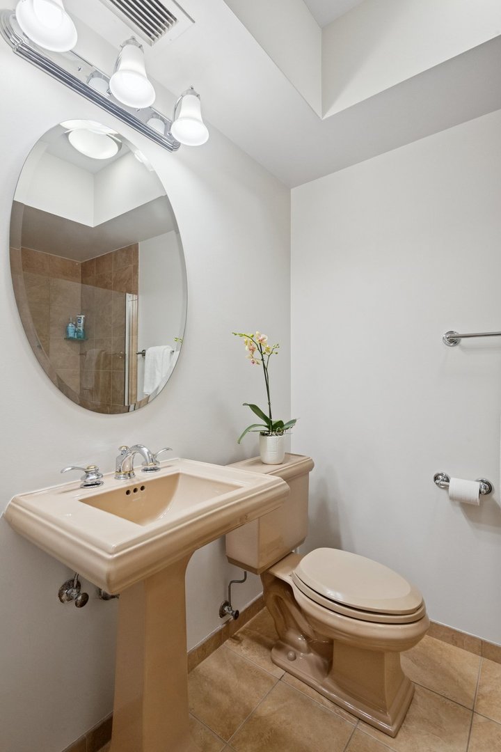 25 East Superior Street Chicago IL 60611