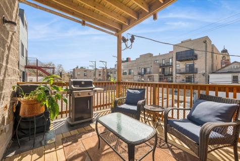 1517 West Fry Street Chicago IL 60642
