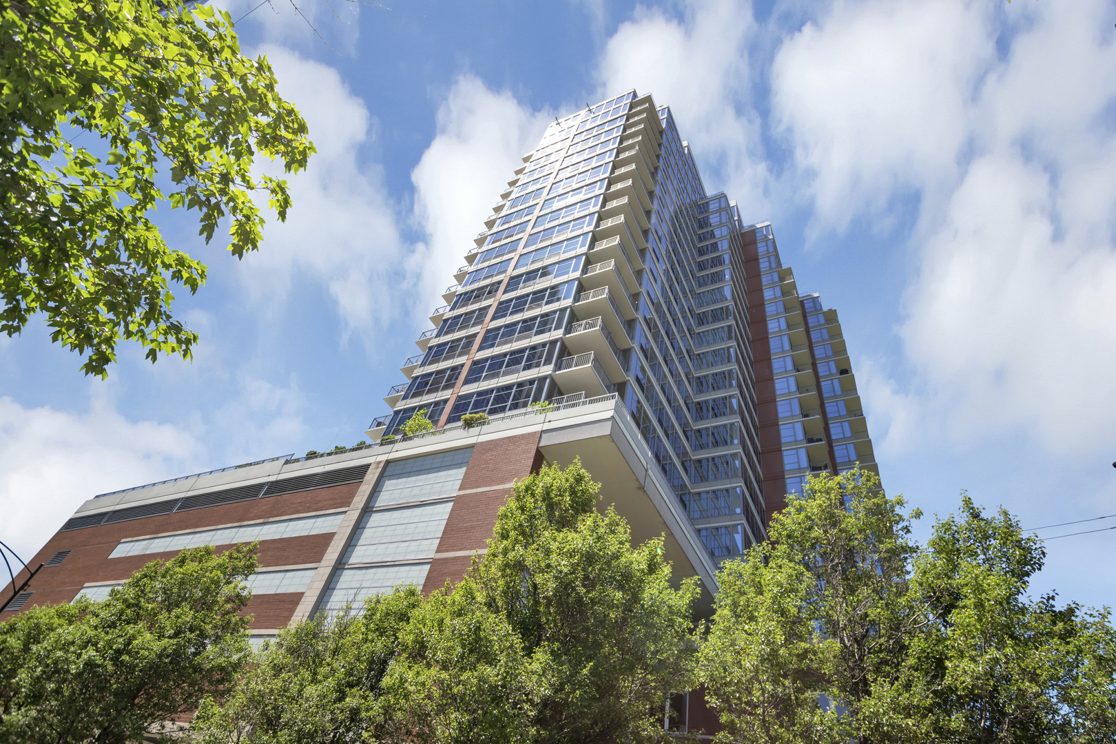 1600 South Prairie Avenue Chicago IL 60616