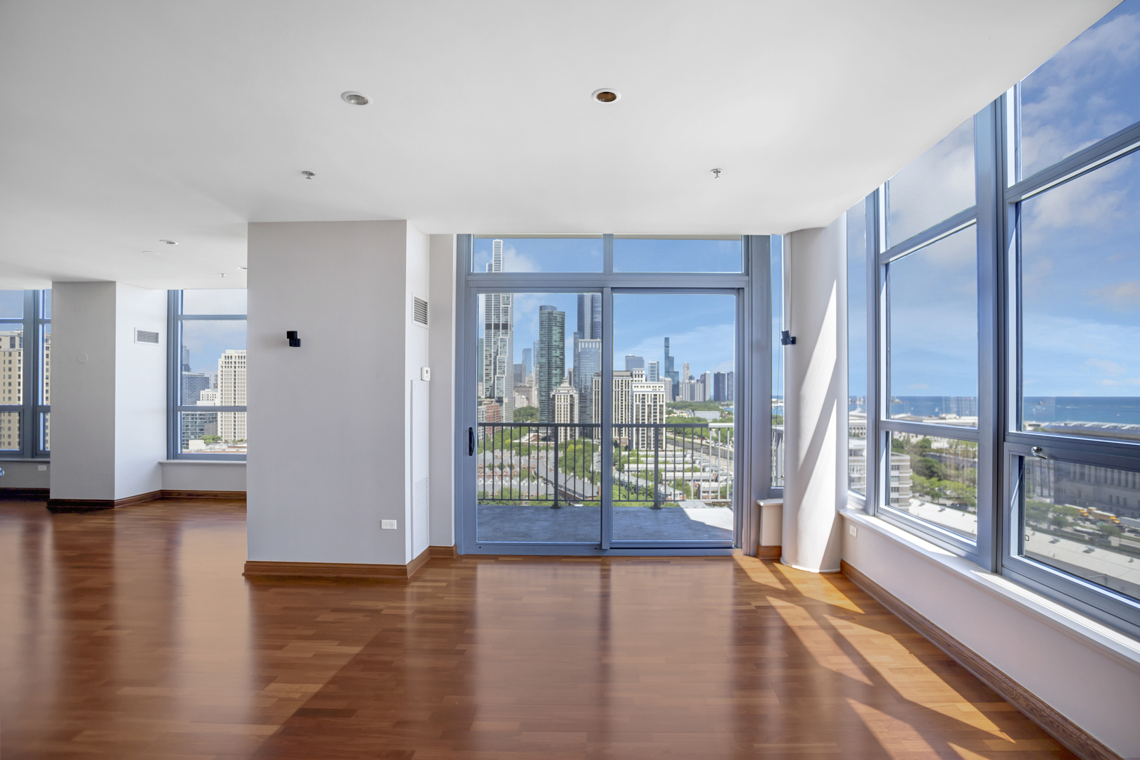 1600 South Prairie Avenue Chicago IL 60616