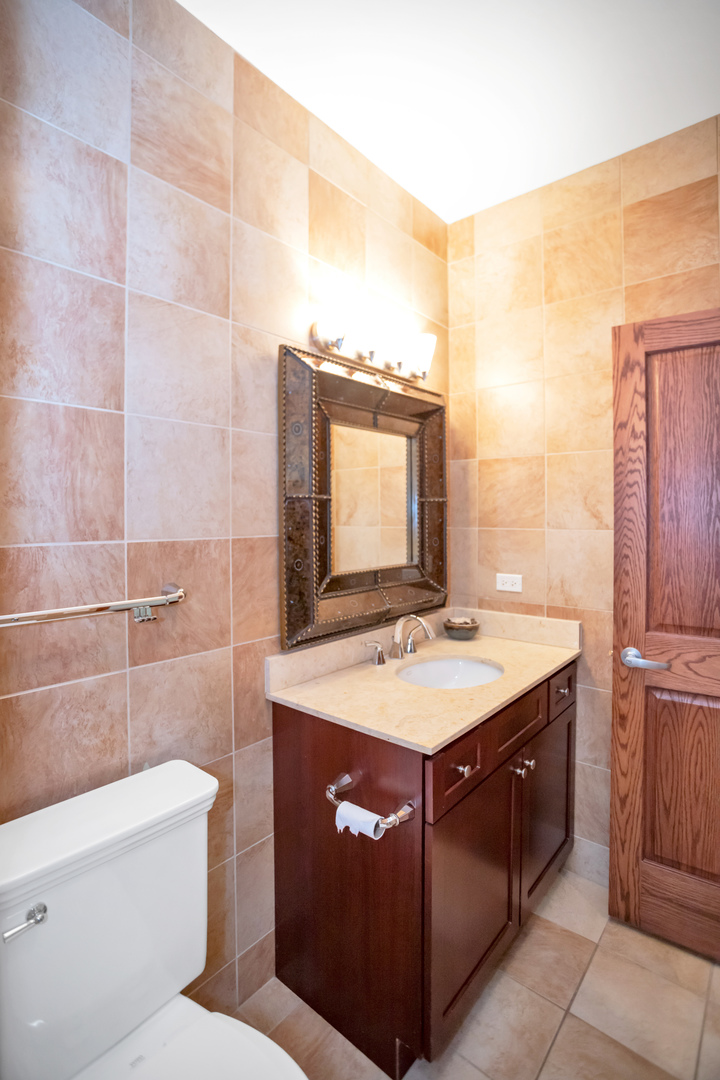 1600 South Prairie Avenue Chicago IL 60616