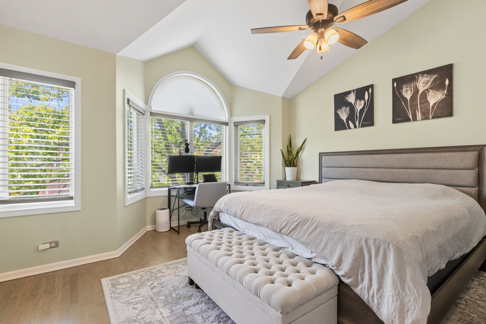 3003 North Kenmore Avenue Chicago IL 60657