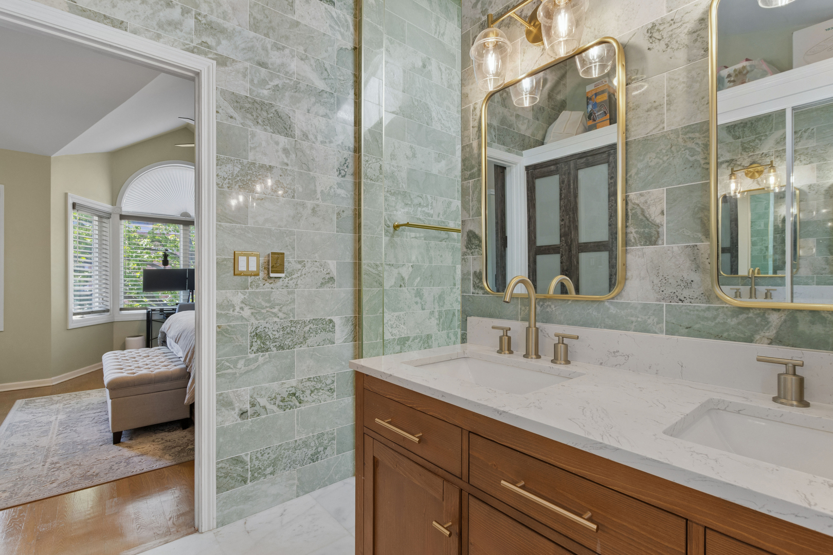 3003 North Kenmore Avenue Chicago IL 60657