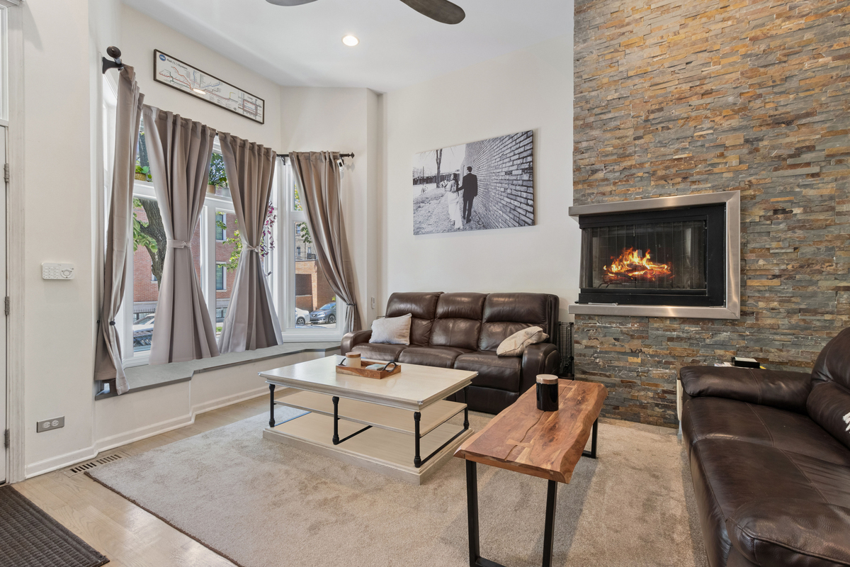 3003 North Kenmore Avenue Chicago IL 60657
