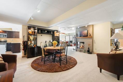 1S045 Spring Road Oakbrook Terrace IL 60181