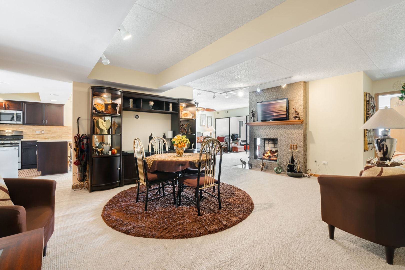 1S045 Spring Road Oakbrook Terrace IL 60181