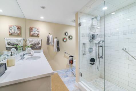 1S045 Spring Road Oakbrook Terrace IL 60181
