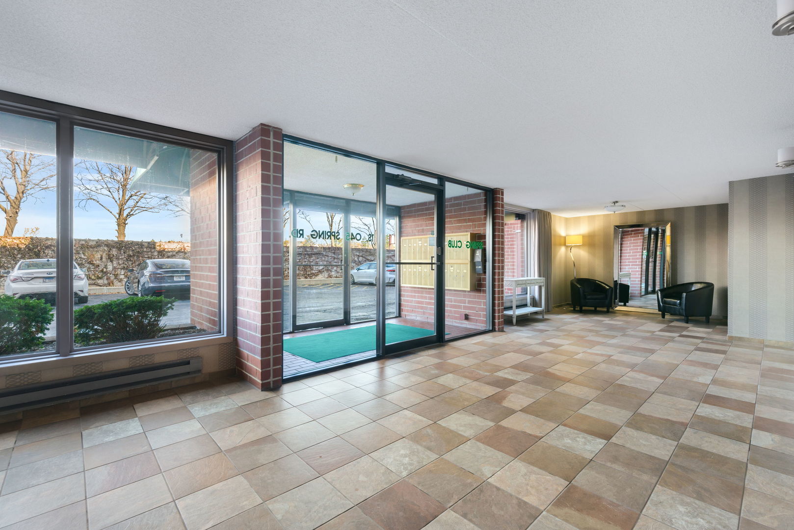 1S045 Spring Road Oakbrook Terrace IL 60181