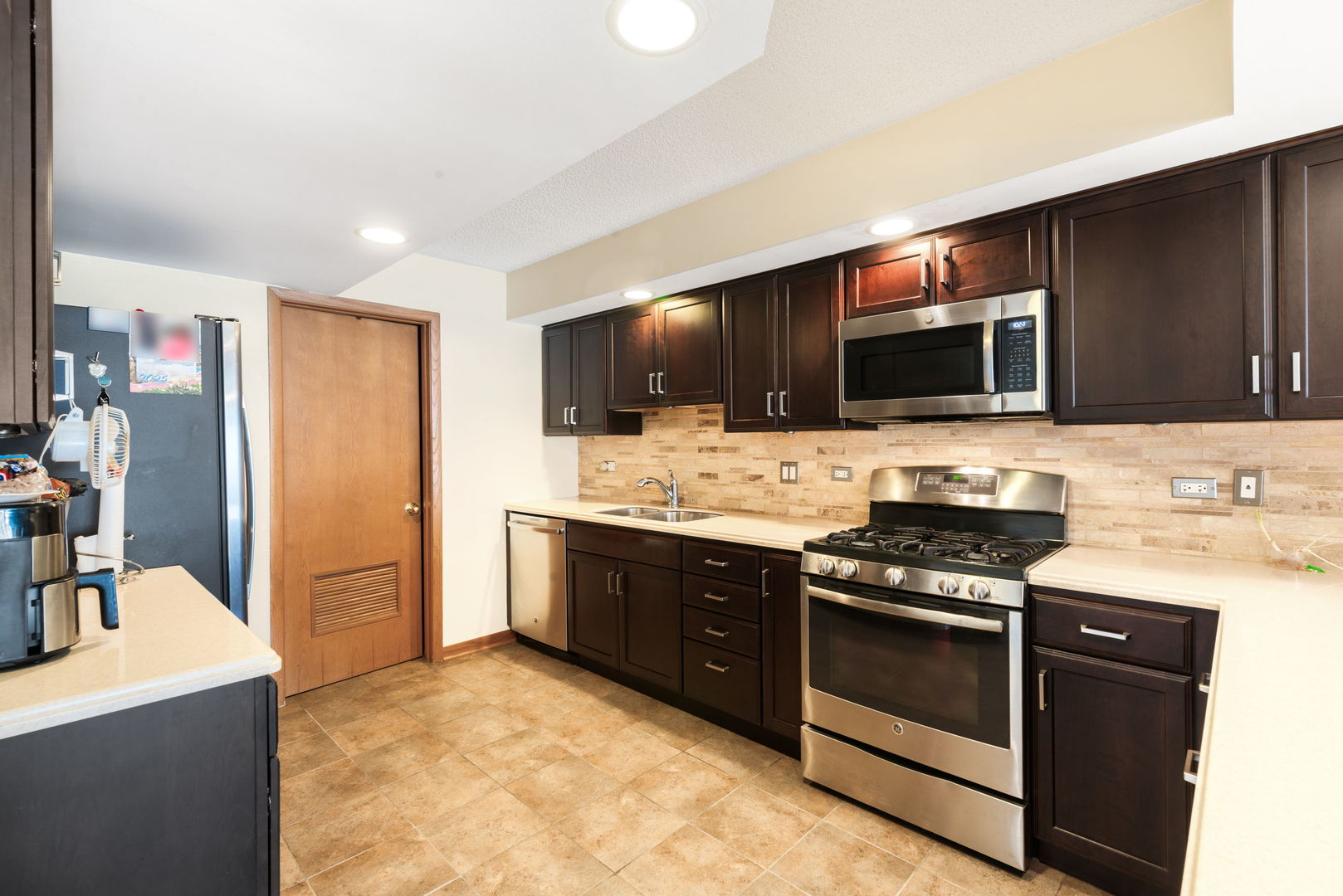 1S045 Spring Road Oakbrook Terrace IL 60181