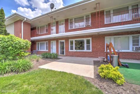 1111 Holiday Lane Des Plaines IL 60016