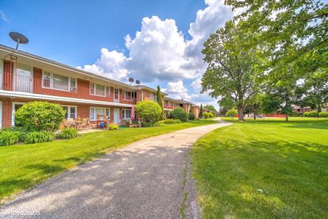 1111 Holiday Lane Des Plaines IL 60016