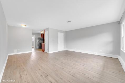 1111 Holiday Lane Des Plaines IL 60016