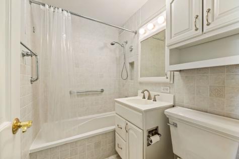 2970 North Lake Shore Drive Chicago IL 60657