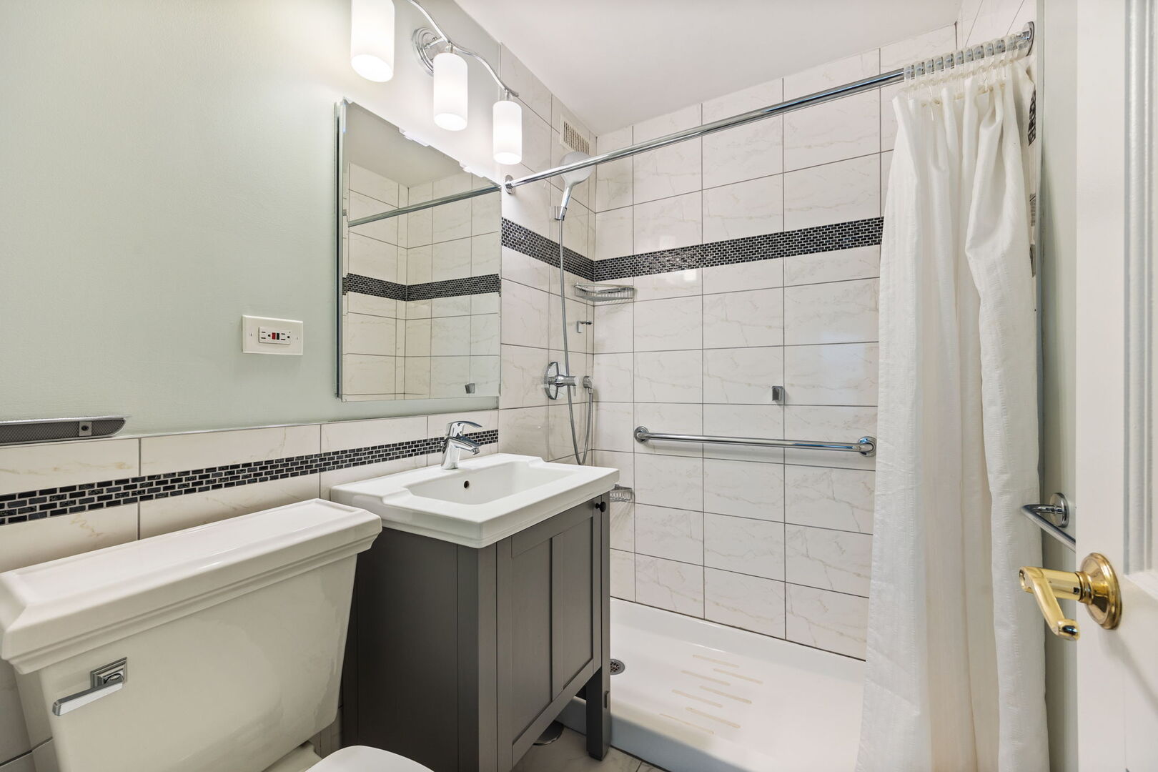 2970 North Lake Shore Drive Chicago IL 60657