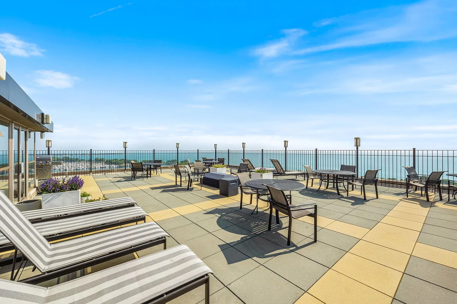 2970 North Lake Shore Drive Chicago IL 60657