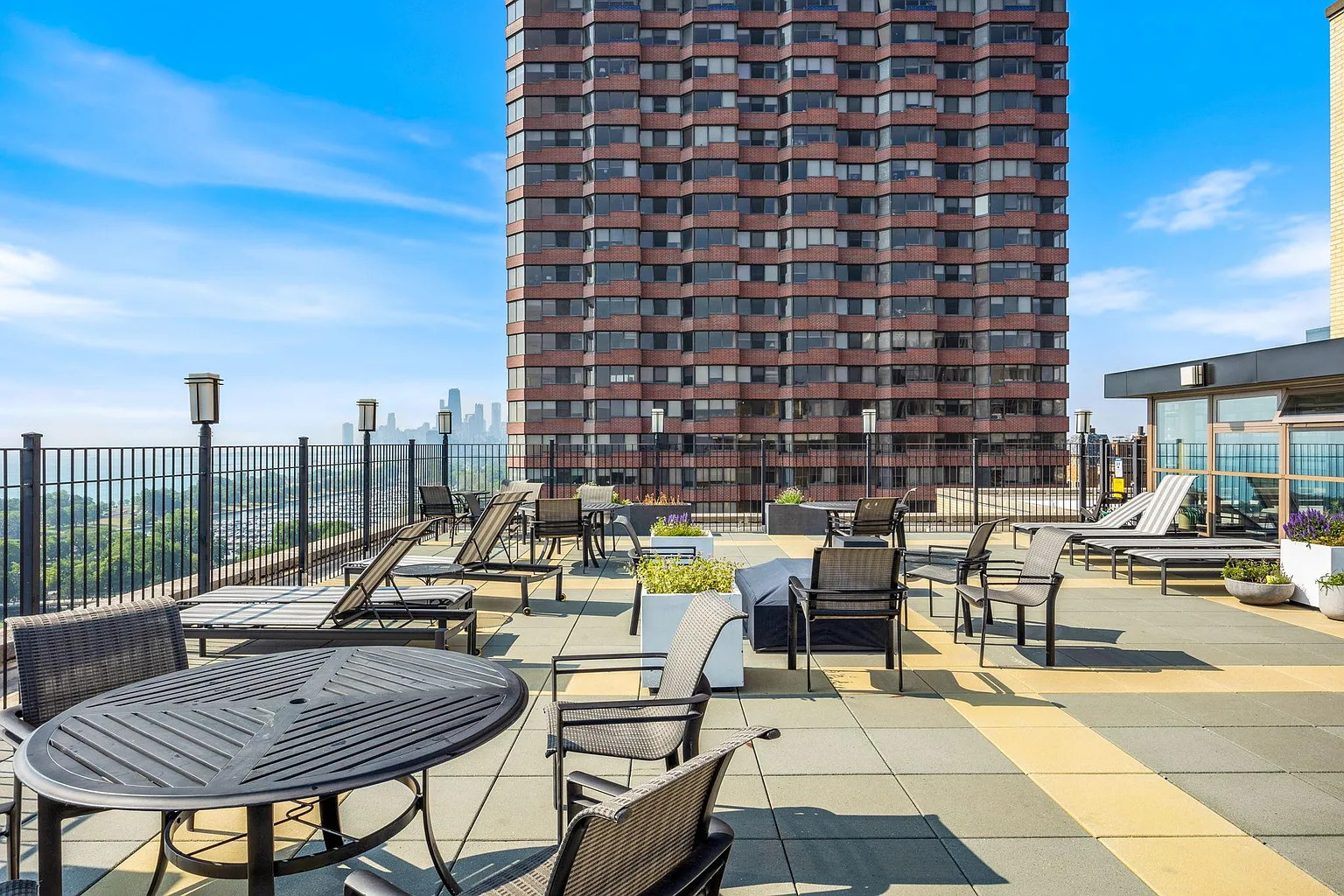 2970 North Lake Shore Drive Chicago IL 60657
