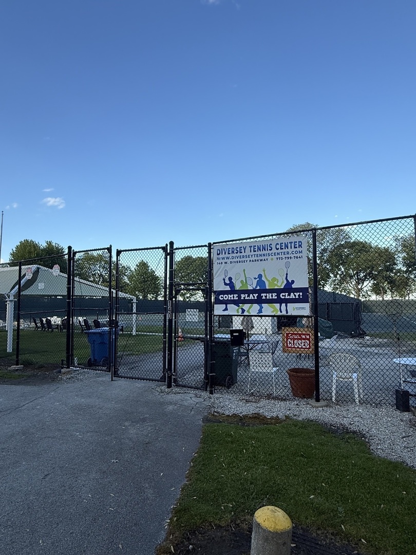 2970 North Lake Shore Drive Chicago IL 60657