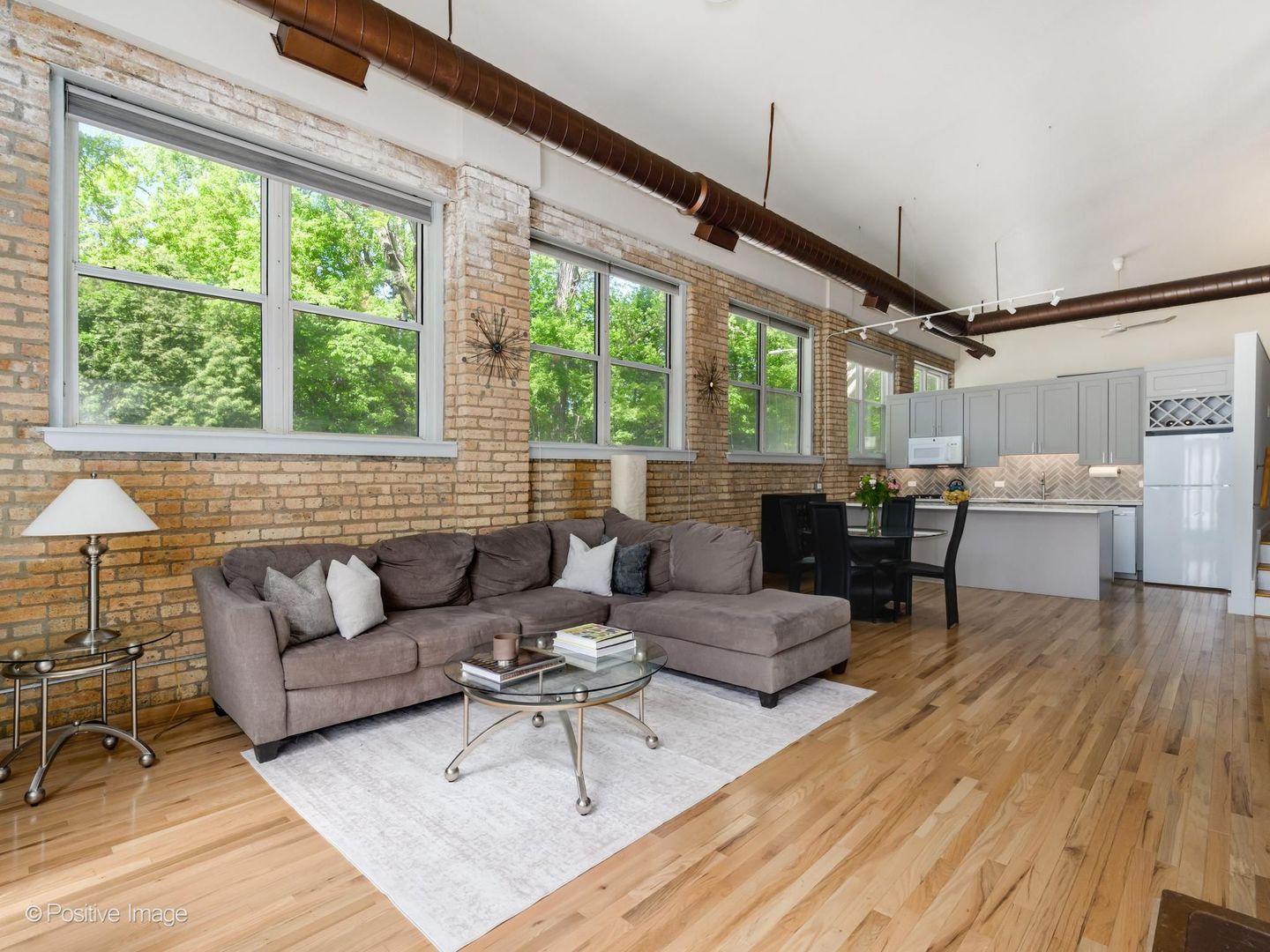 5823 North Ravenswood Avenue Chicago IL 60660