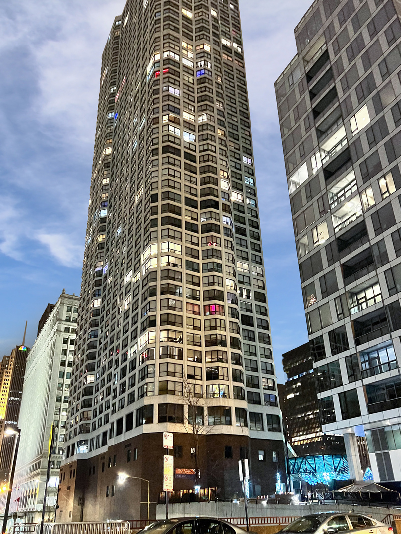 405 North Wabash Avenue Chicago IL 60611
