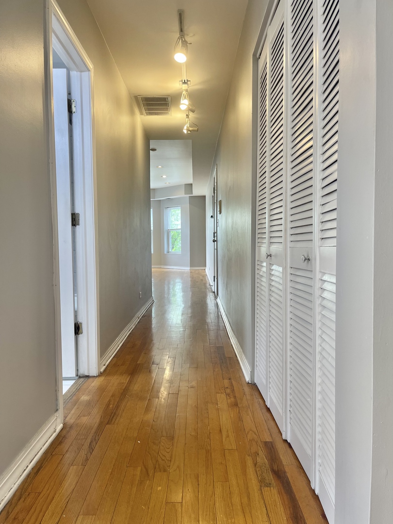 4451 South Indiana Avenue Chicago IL 60653