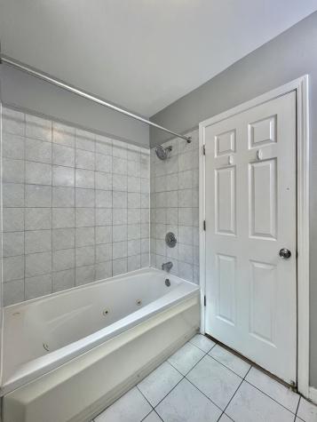 4451 South Indiana Avenue Chicago IL 60653