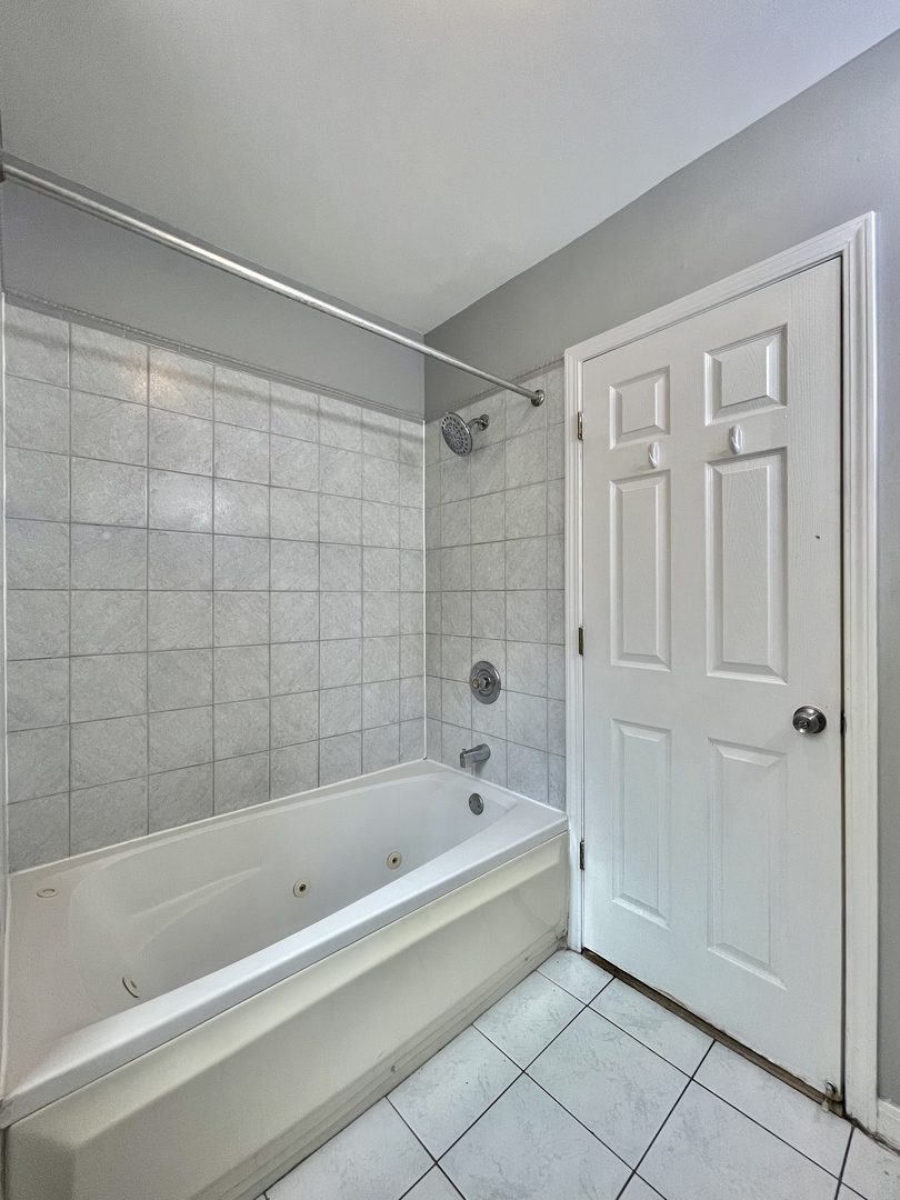 4451 South Indiana Avenue Chicago IL 60653