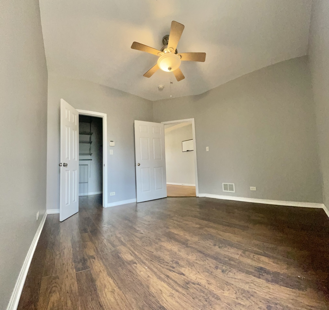 4451 South Indiana Avenue Chicago IL 60653