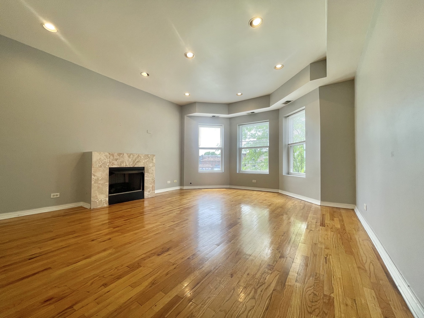 4451 South Indiana Avenue Chicago IL 60653