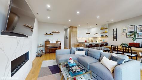 3056 North Lincoln Avenue Chicago IL 60657
