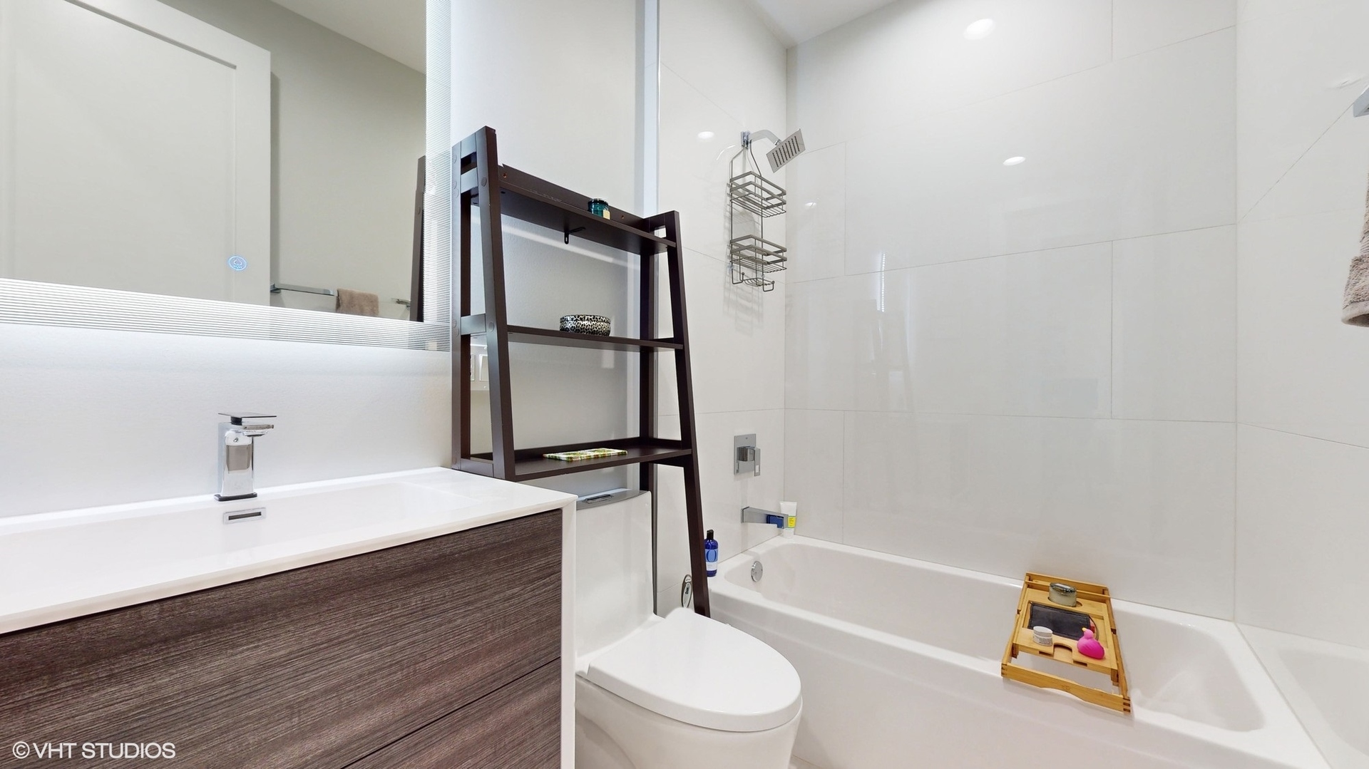 3056 North Lincoln Avenue Chicago IL 60657