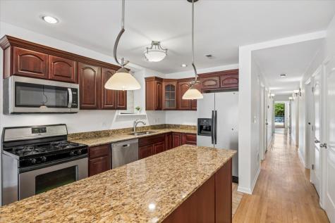 2363 East 70th Street Chicago IL 60649