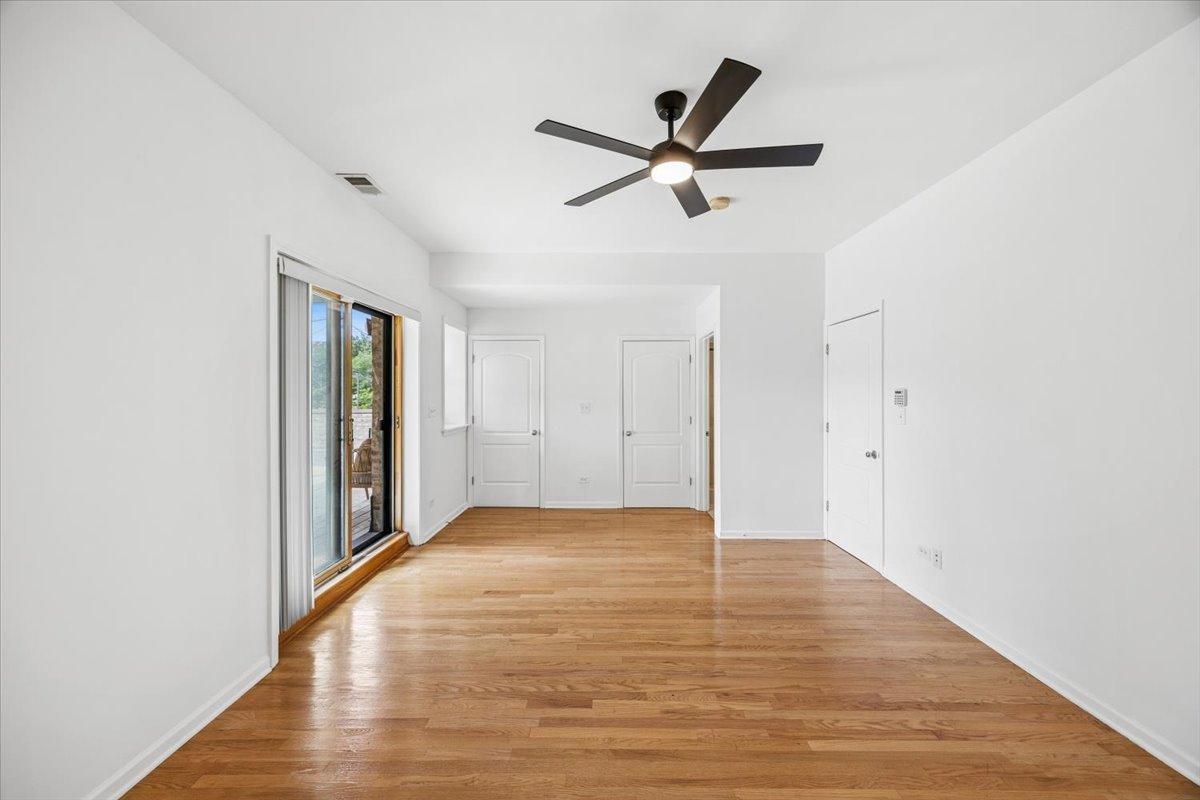 2363 East 70th Place Chicago IL 60649
