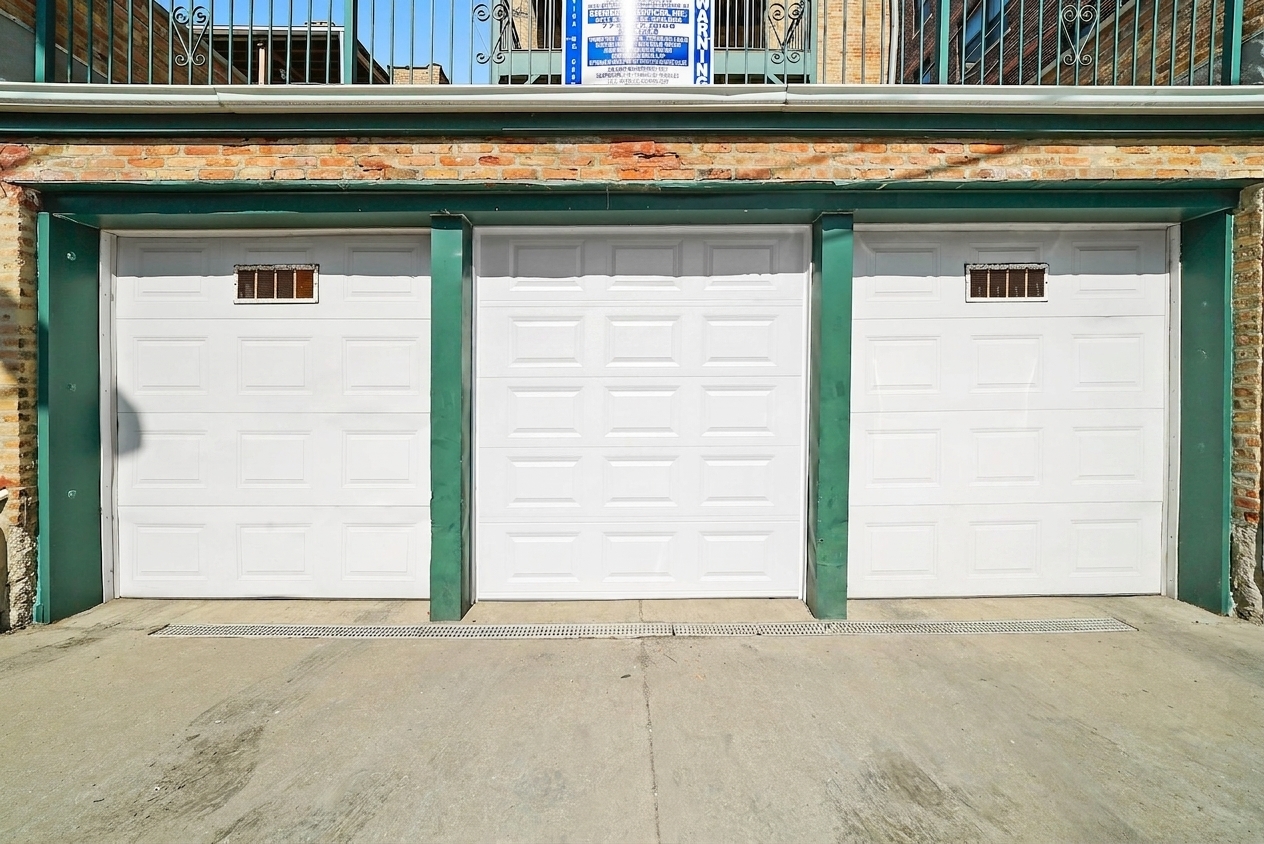 2363 East 70th Place Chicago IL 60649