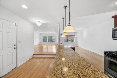 2363 East 70th Street Chicago IL 60649
