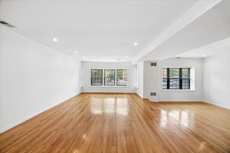 2363 East 70th Street Chicago IL 60649