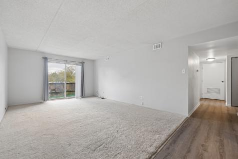 8025 Woodglen Lane Downers Grove IL 60516