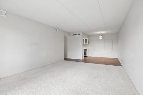 8025 Woodglen Lane Downers Grove IL 60516