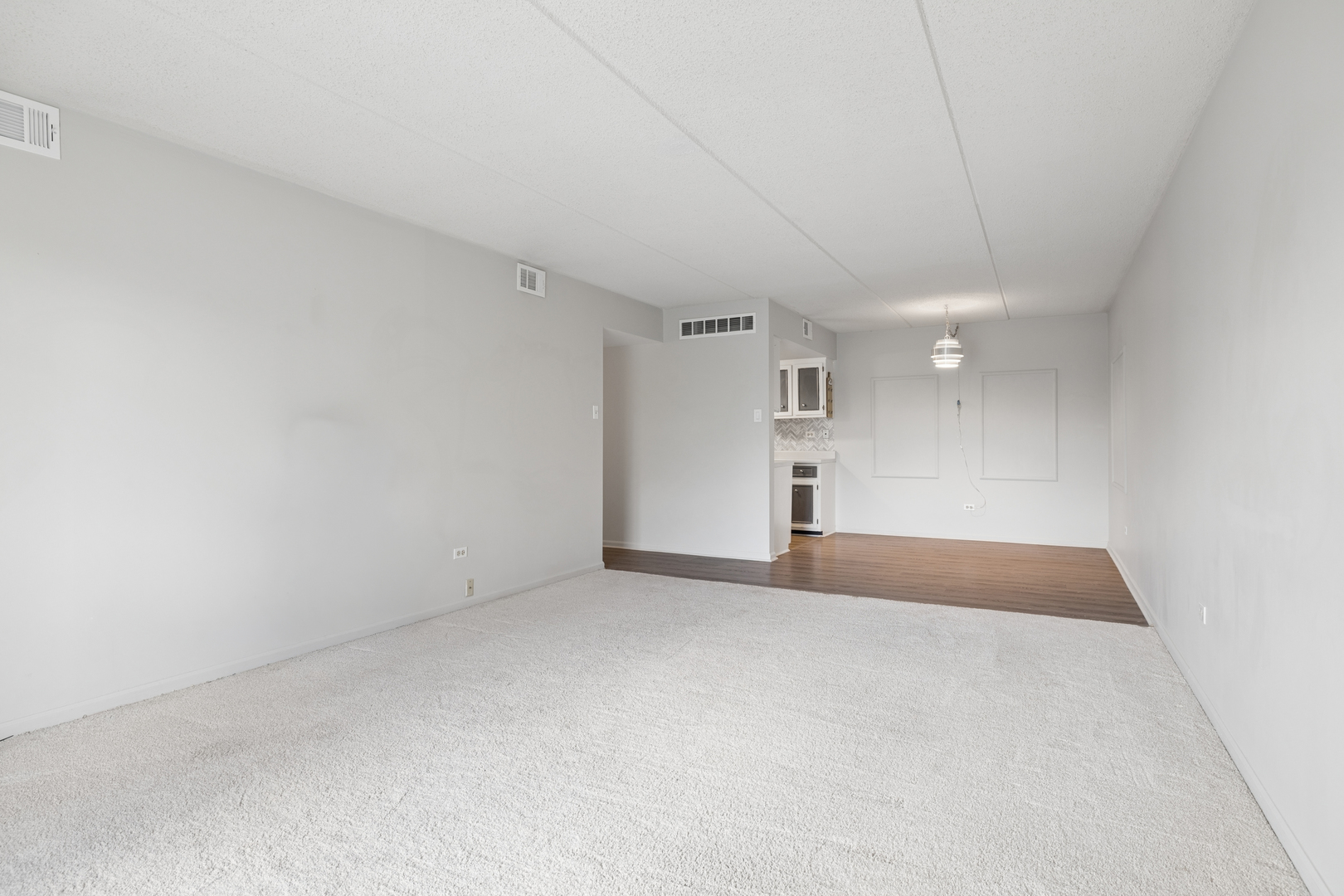 8025 Woodglen Lane Downers Grove IL 60516
