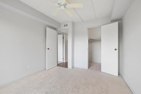 8025 Woodglen Lane Downers Grove IL 60516
