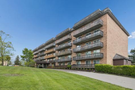 8025 Woodglen Lane Downers Grove IL 60516