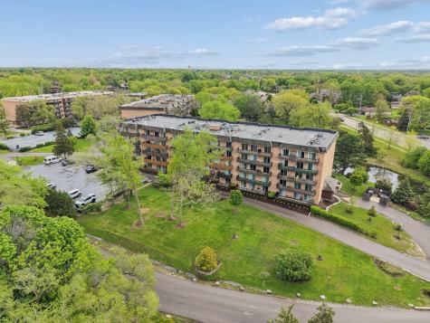 8025 Woodglen Lane Downers Grove IL 60516