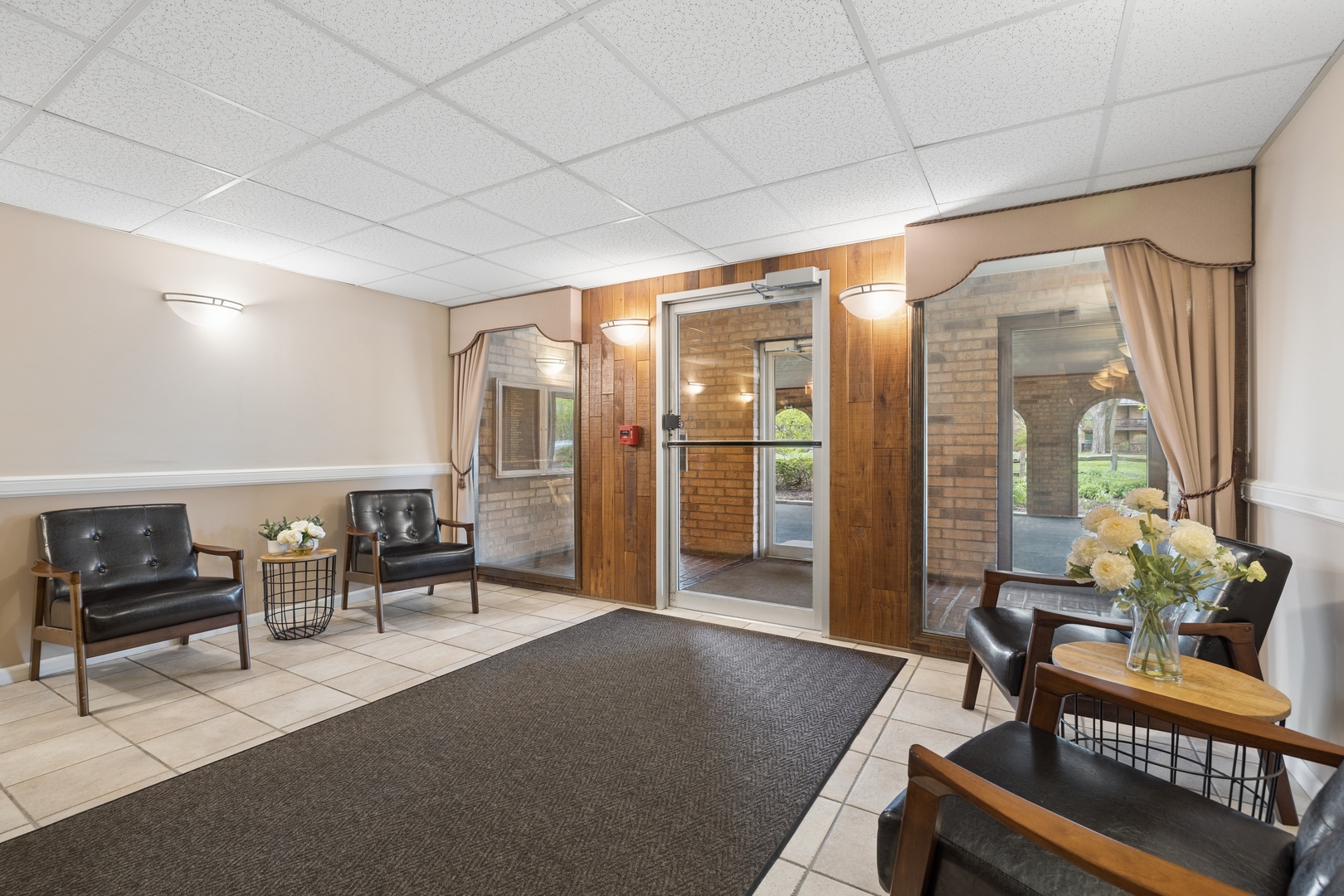 8025 Woodglen Lane Downers Grove IL 60516