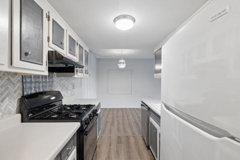 8025 Woodglen Lane Downers Grove IL 60516