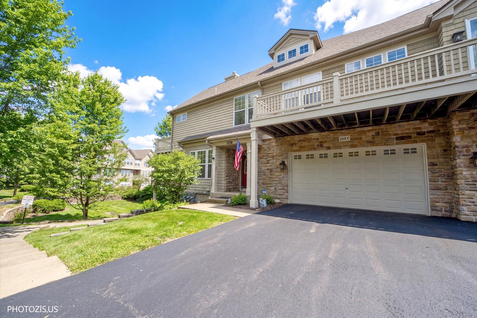 365 Lake Avenue Wauconda IL 60084