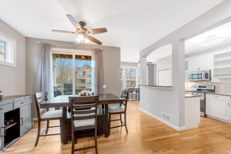 365 Lake Avenue Wauconda IL 60084