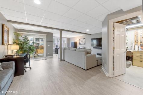 365 Lake Avenue Wauconda IL 60084