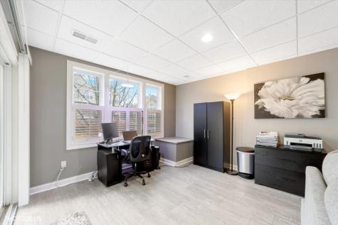 365 Lake Avenue Wauconda IL 60084