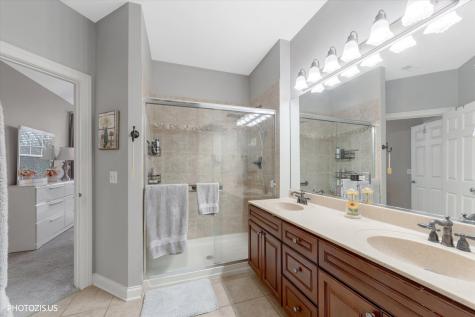365 Lake Avenue Wauconda IL 60084