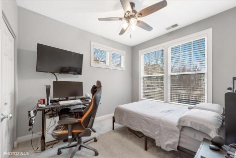 365 Lake Avenue Wauconda IL 60084
