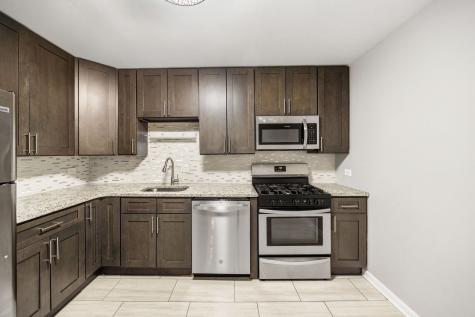 535 South Cleveland Avenue Arlington Heights IL 60005